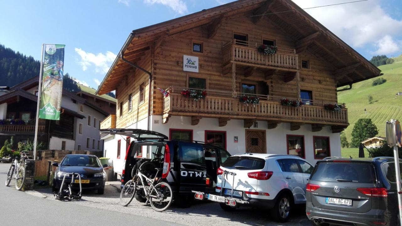Sportpension Penhab Saalbach-Hinterglemm Esterno foto